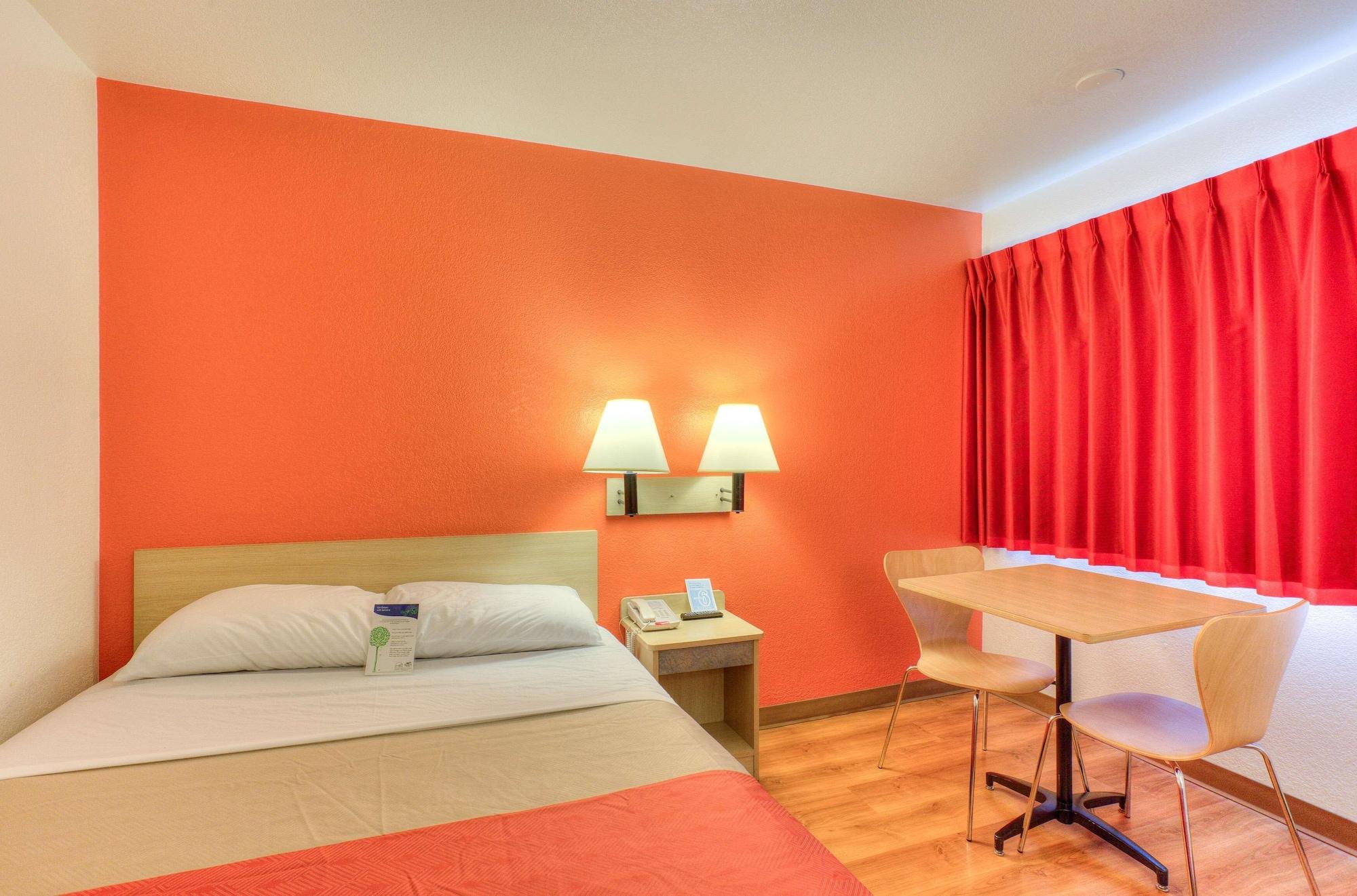 Motel 6-Tigard, Or - Portland South - Lake Oswego Ngoại thất bức ảnh