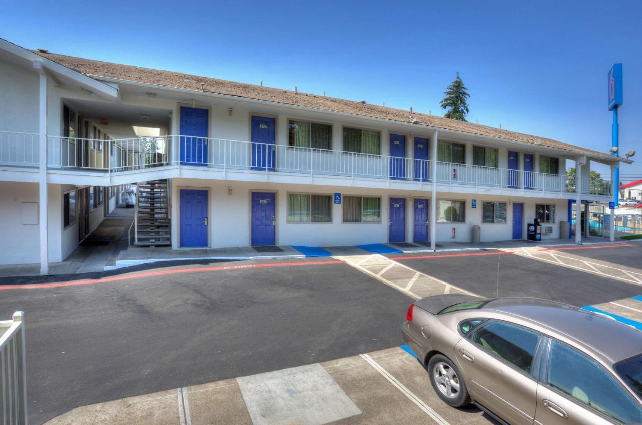 Motel 6-Tigard, Or - Portland South - Lake Oswego Ngoại thất bức ảnh