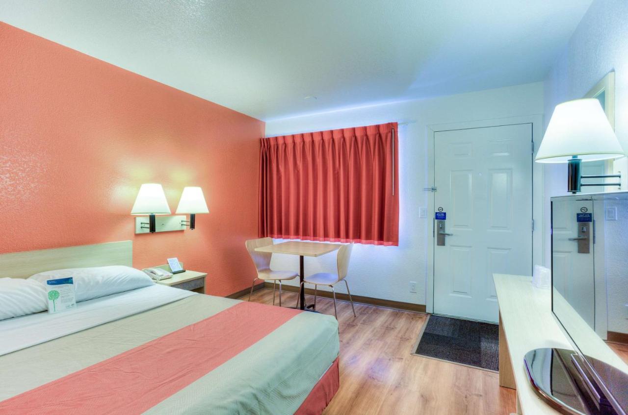 Motel 6-Tigard, Or - Portland South - Lake Oswego Ngoại thất bức ảnh