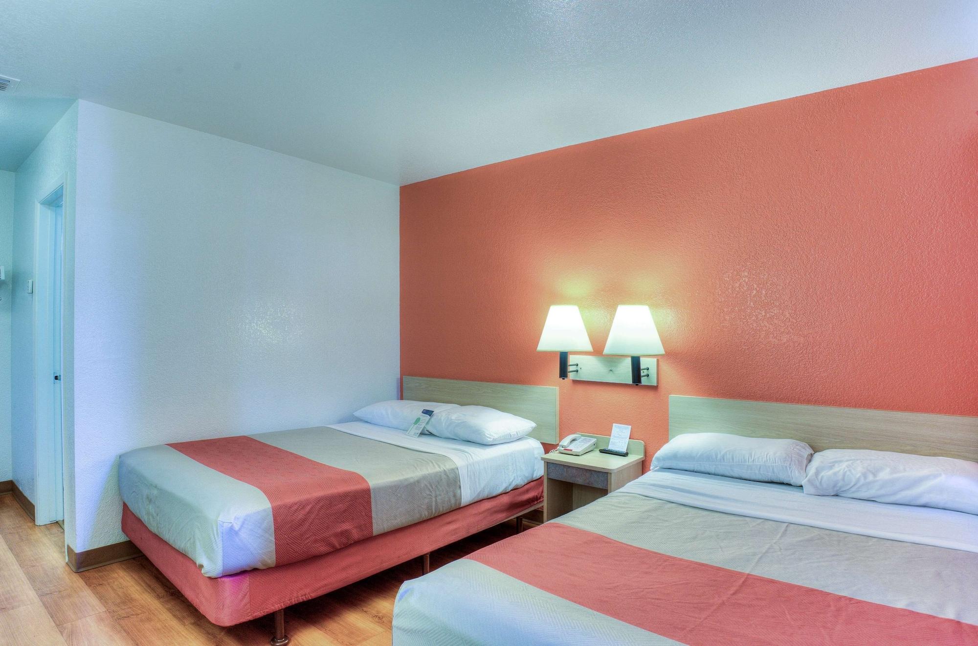 Motel 6-Tigard, Or - Portland South - Lake Oswego Ngoại thất bức ảnh
