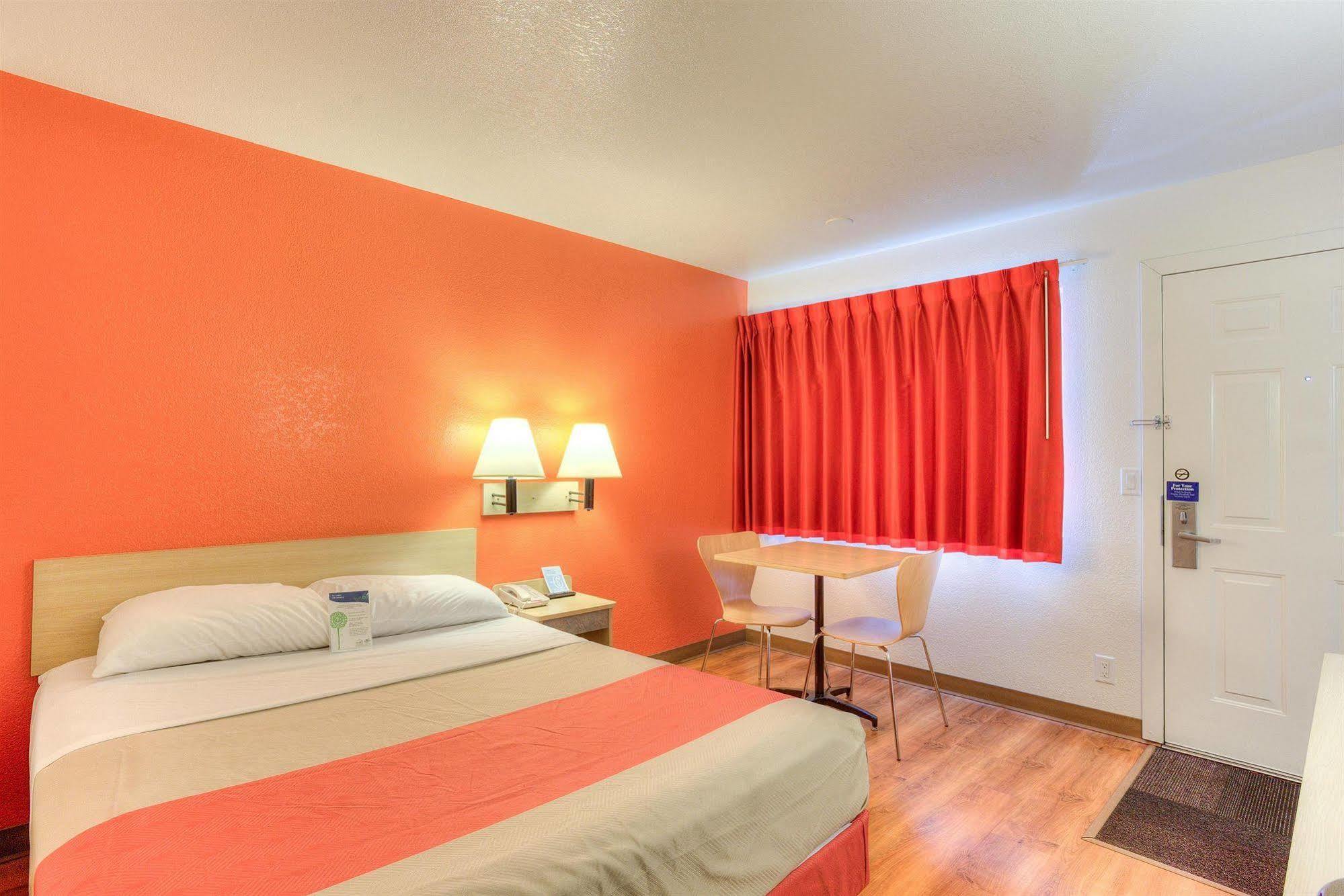 Motel 6-Tigard, Or - Portland South - Lake Oswego Ngoại thất bức ảnh