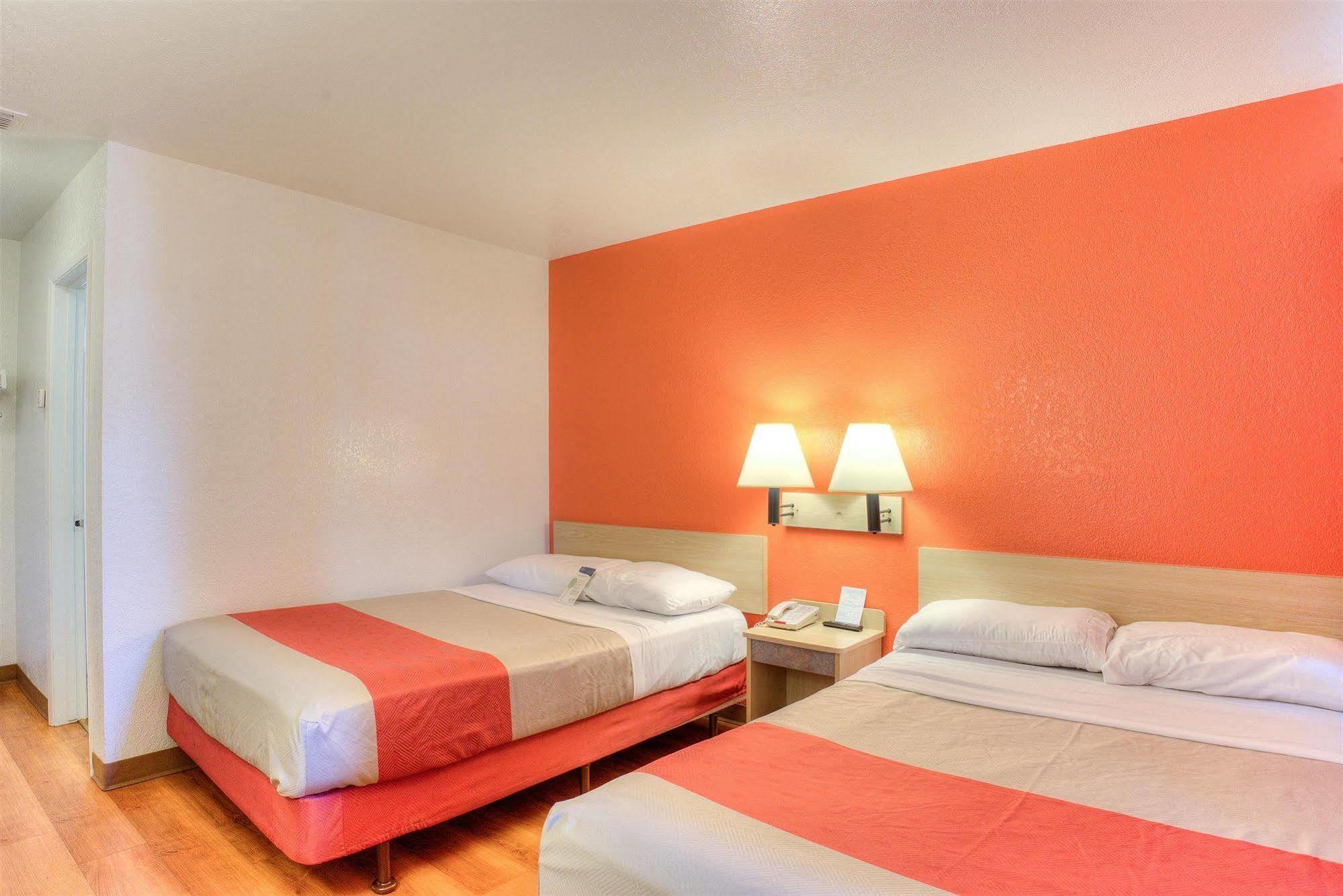Motel 6-Tigard, Or - Portland South - Lake Oswego Ngoại thất bức ảnh
